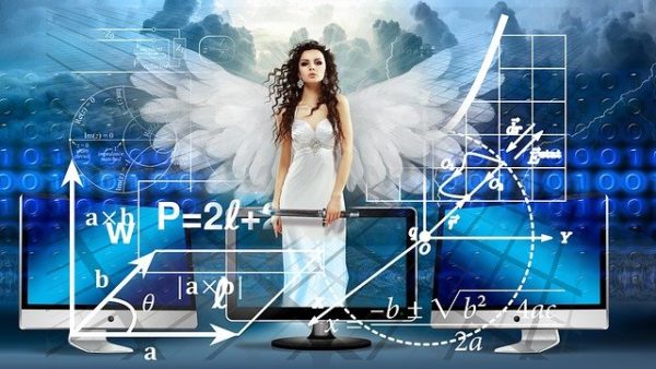 数学に囲まれた天使